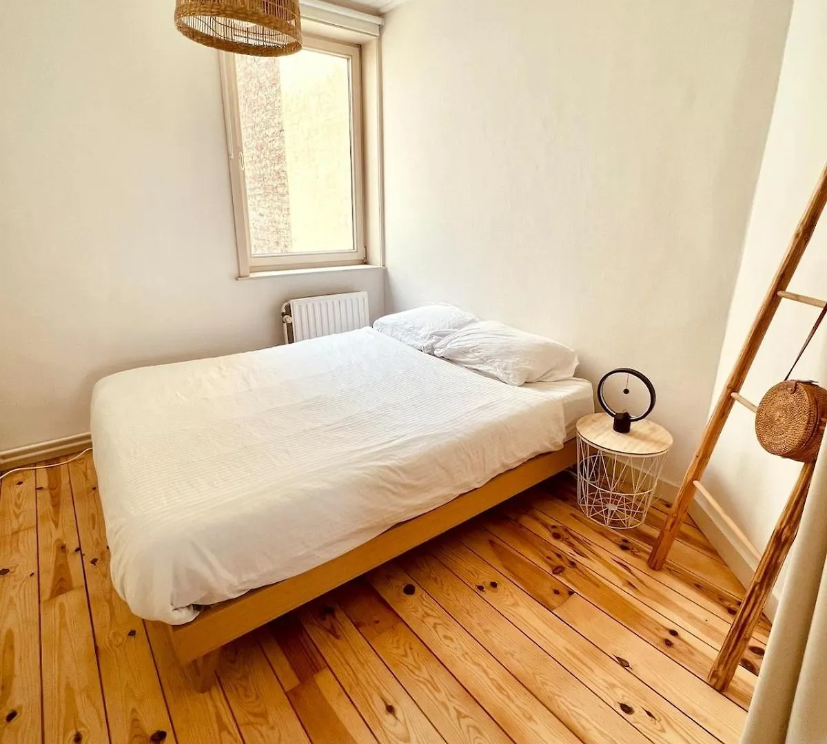 Bright And Cozy Apartment In 布鲁塞尔 0*,  比利时